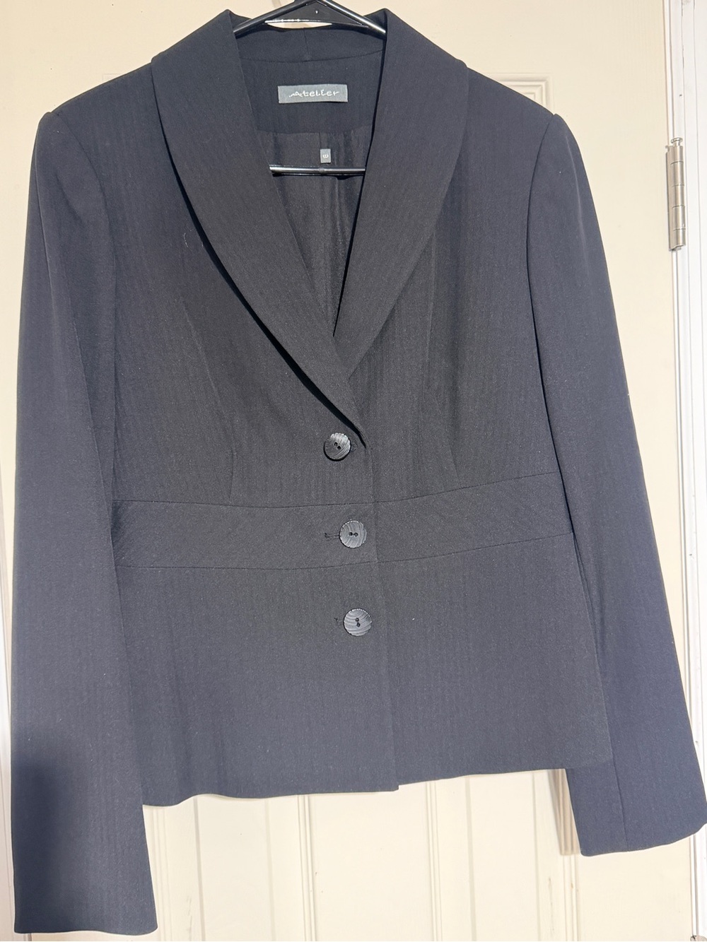 Atelier Black Shawl-Collar Women's Blazer